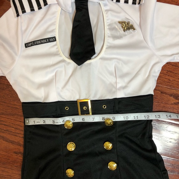 First Class Captain Costume from Spirit - Picture 15 of 16